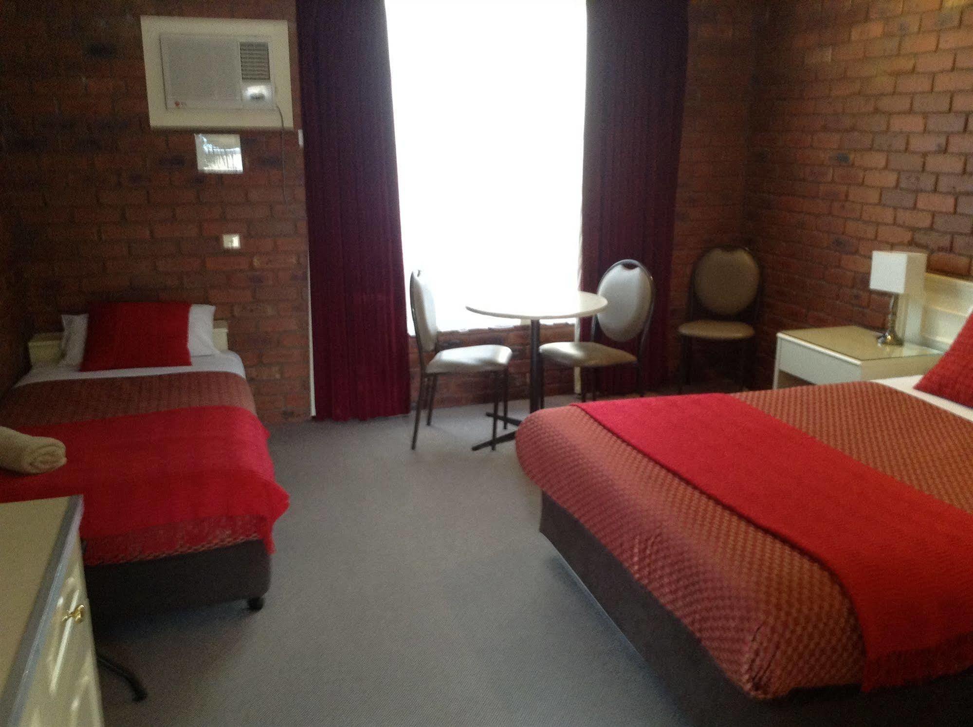 Melton Motor Inn And Apartments Eksteriør billede